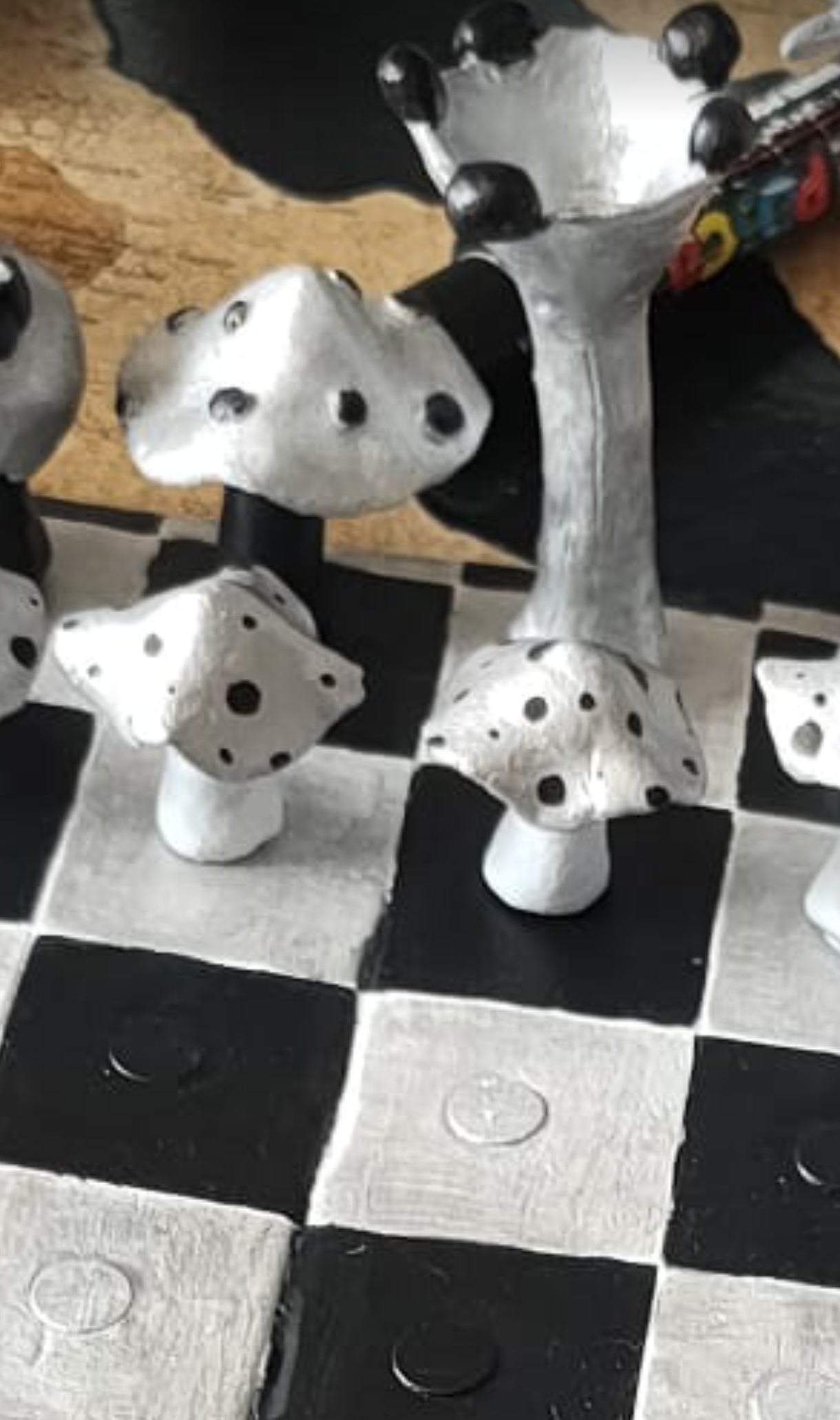 JEU ÉCHEC - UNIQUE - FAIT MAIN